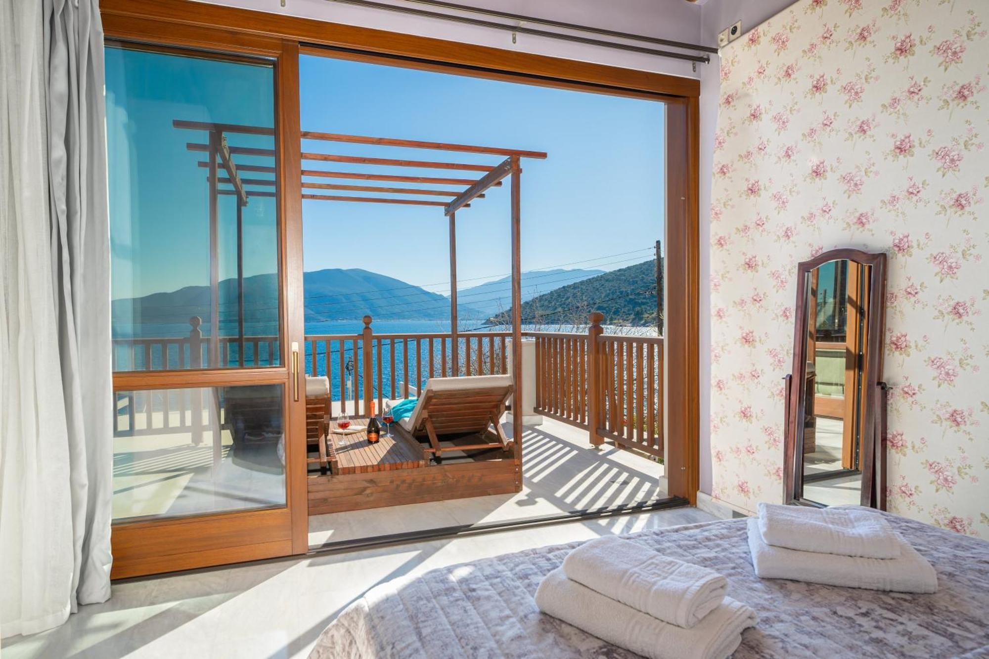 Sea Rock Apartment Agia Efimia Zewnętrze zdjęcie